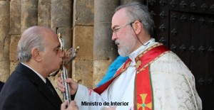 fernandezbesandocrucifijo copia